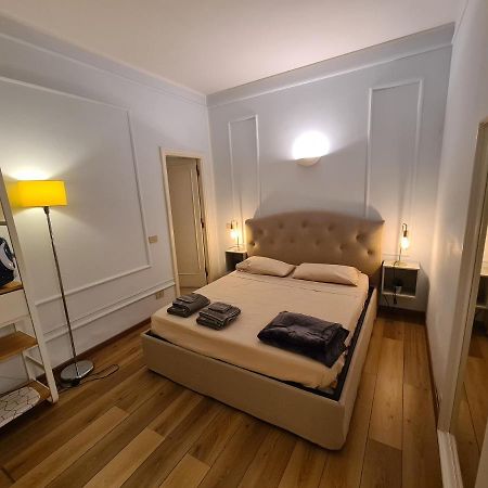 Via Del Corso Charme Apartment Рим Экстерьер фото