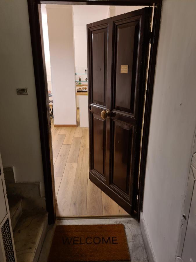 Via Del Corso Charme Apartment Рим Экстерьер фото